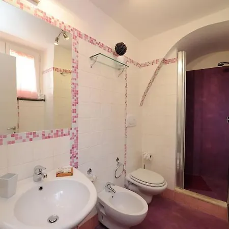 Отель Sharon House 3*