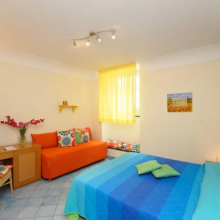 Sharon House Отель Амальфи