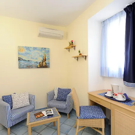 Sharon House 3* Амальфи