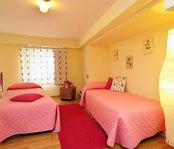 Sharon House 2*