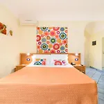 فندق Sharon House 3*