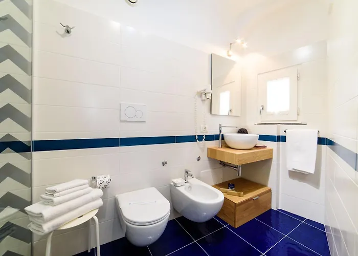 Sharon House Szálloda 3*