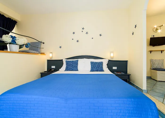 Sharon House Szálloda 3*