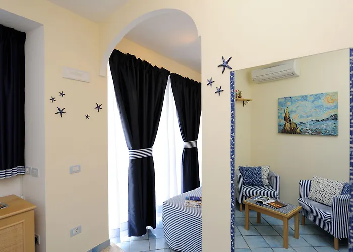 Sharon House Szálloda 3*