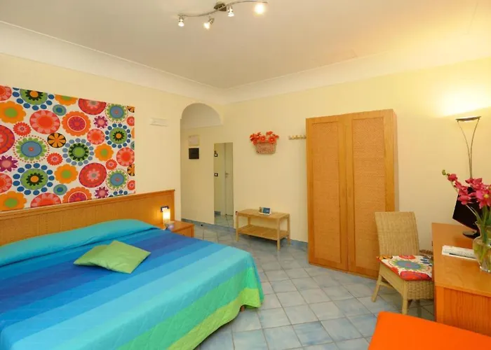 Sharon House Szálloda